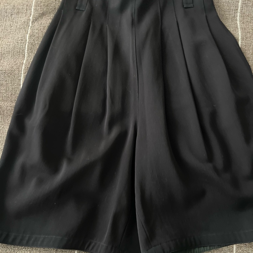 Vintage Gianni Versace Elegant Black High-Waist Wool Shorts